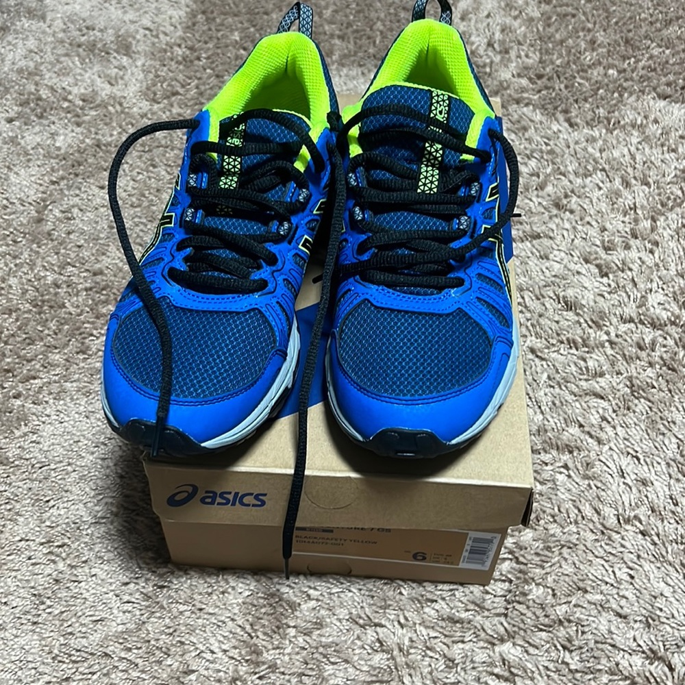 Boys Asics Running Shoes